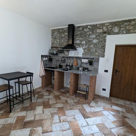 Antica Osteria Apartments Dongo Phòng bức ảnh