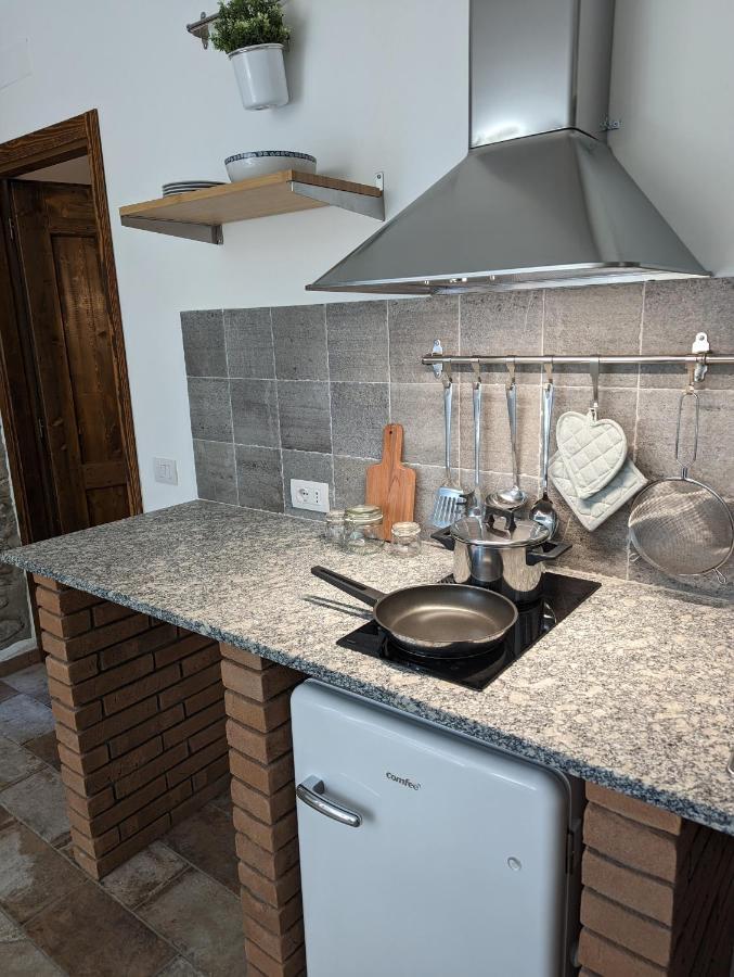 Antica Osteria Apartments Dongo Ngoại thất bức ảnh